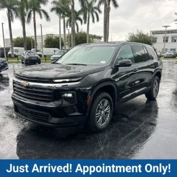 Another view of 2024 Chevrolet Traverse LS for sale in Fort Myers, FL at CarLink Fort Myers