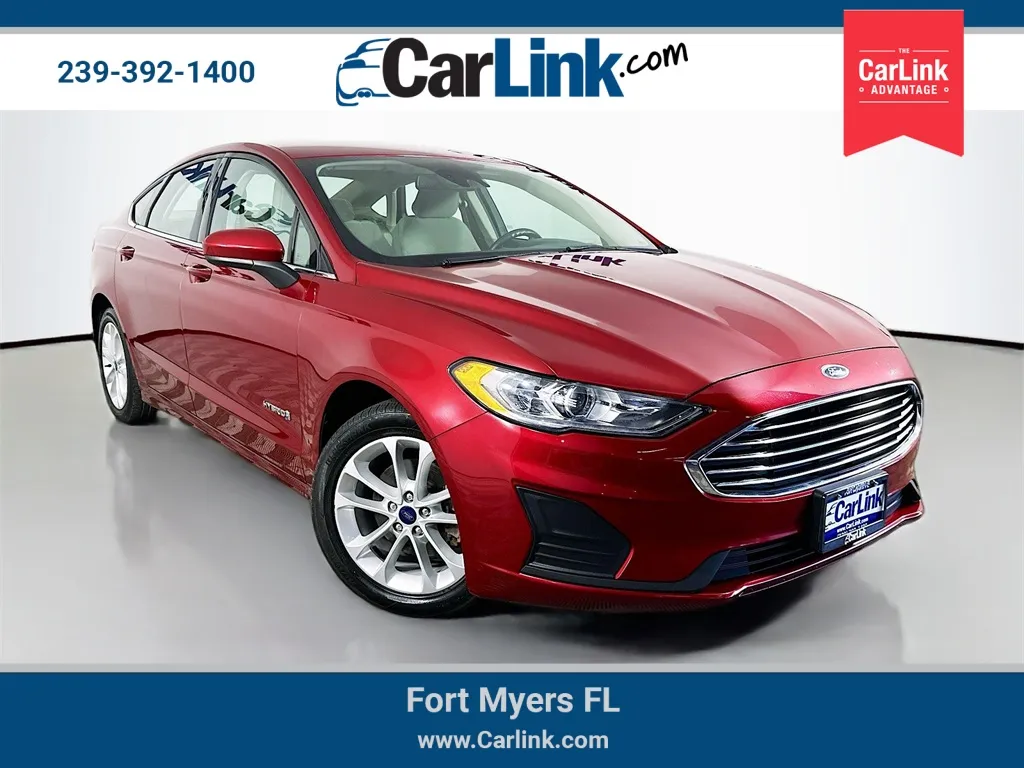Red 2019 Ford Fusion Hybrid SE for sale in Fort Myers, FL