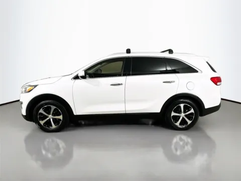 More photos of 2018 Kia Sorento EX at CarLink Fort Myers, FL