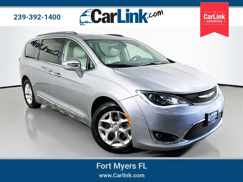 Silver 2020 Chrysler Pacifica Limited for sale in Fort Myers, FL