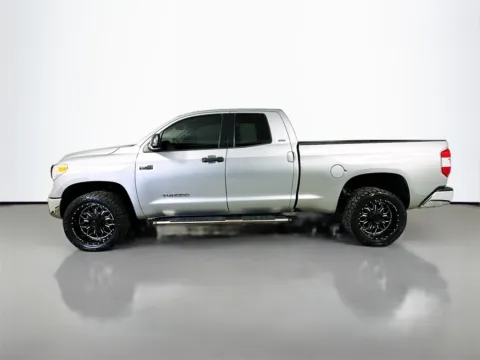 More photos of 2016 Toyota Tundra SR5 at CarLink Fort Myers, FL