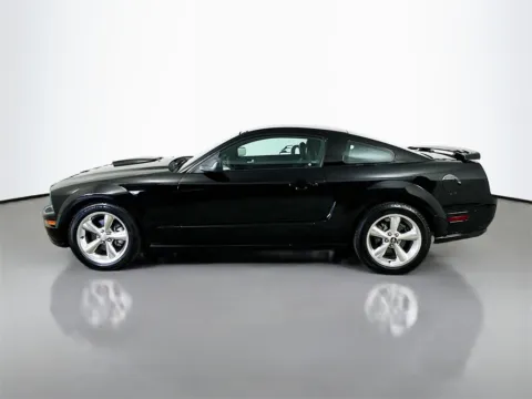 More photos of 2009 Ford Mustang GT Premium at CarLink Fort Myers, FL