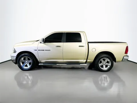 More photos of 2011 Ram 1500 Big Horn at CarLink Fort Myers, FL