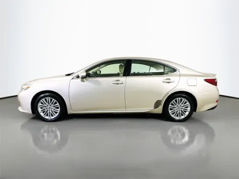 More photos of 2013 Lexus ES 350 at CarLink Fort Myers, FL