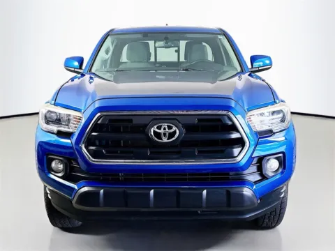 Photos of 2017 Toyota Tacoma SR5 for sale in Fort Myers, FL at CarLink Fort Myers