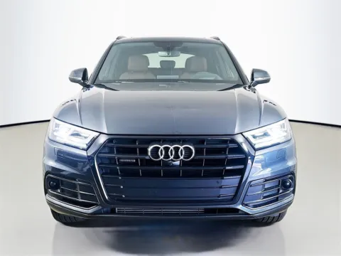 Photos of 2019 Audi Q5 2.0T Prestige for sale in Fort Myers, FL at CarLink Fort Myers