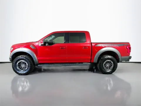 More photos of 2020 Ford F-150 Raptor at CarLink Fort Myers, FL