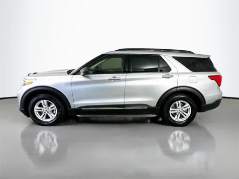 More photos of 2020 Ford Explorer XLT at CarLink Fort Myers, FL