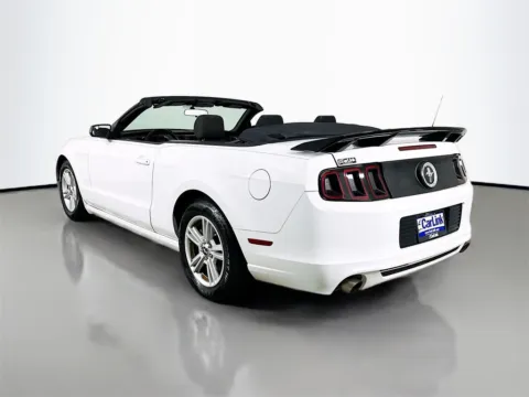 More photos of 2014 Ford Mustang V6 at CarLink Fort Myers, FL