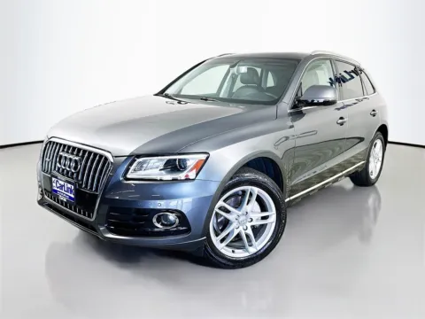 Another view of 2017 Audi Q5 2.0T Premium Plus for sale in Fort Myers, FL at CarLink Fort Myers