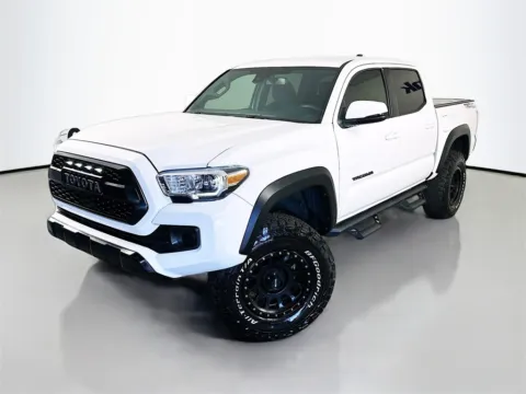 Another view of 2020 Toyota Tacoma TRD Off-Road for sale in Fort Myers, FL at CarLink Fort Myers