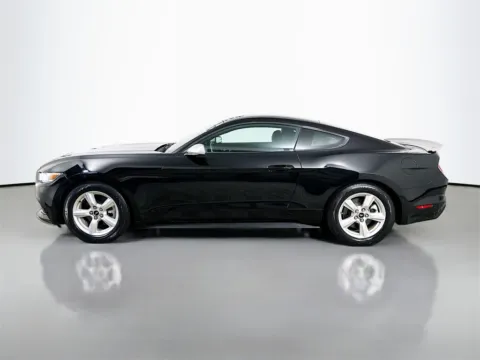 More photos of 2017 Ford Mustang V6 at CarLink Fort Myers, FL