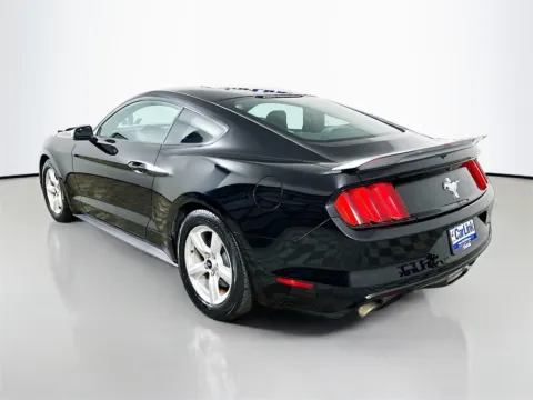 More photos of 2017 Ford Mustang V6 at CarLink Fort Myers, FL