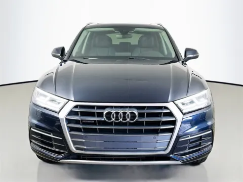 Photos of 2018 Audi Q5 2.0T for sale in Fort Myers, FL at CarLink Fort Myers