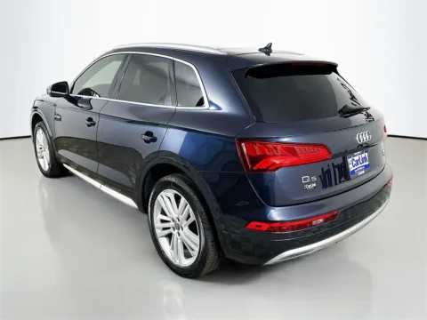 More photos of 2018 Audi Q5 2.0T at CarLink Fort Myers, FL