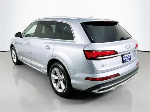 More photos of 2021 Audi Q7 45 Premium at CarLink Fort Myers, FL