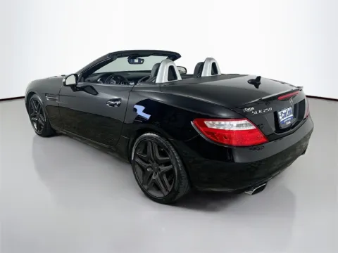 More photos of 2015 Mercedes-Benz SLK 250 at CarLink Fort Myers, FL