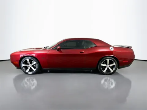 More photos of 2019 Dodge Challenger R/T at CarLink Fort Myers, FL