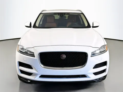 Photos of 2018 Jaguar F-PACE 35t for sale in Fort Myers, FL at CarLink Fort Myers