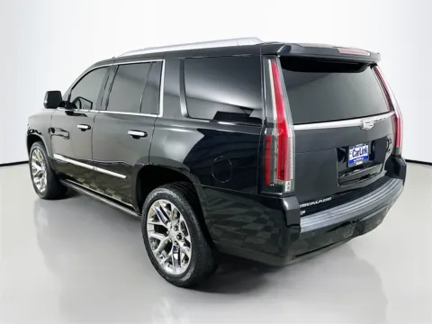 More photos of 2016 Cadillac Escalade Premium at CarLink Fort Myers, FL