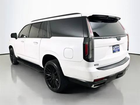 More photos of 2022 Cadillac Escalade ESV Luxury at CarLink Fort Myers, FL
