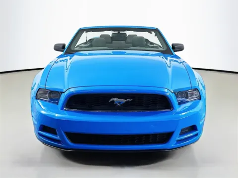 Photos of 2014 Ford Mustang V6 for sale in Fort Myers, FL at CarLink Fort Myers