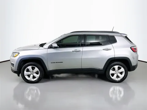 More photos of 2018 Jeep Compass Latitude at CarLink Fort Myers, FL