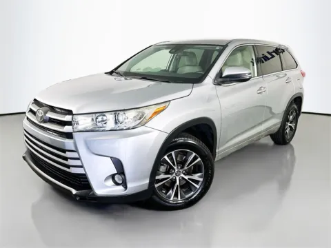 Another view of 2018 Toyota Highlander LE for sale in Fort Myers, FL at CarLink Fort Myers