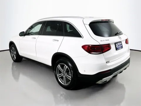 More photos of 2022 Mercedes-Benz GLC 300 at CarLink Fort Myers, FL