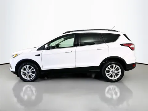 More photos of 2017 Ford Escape SE at CarLink Fort Myers, FL