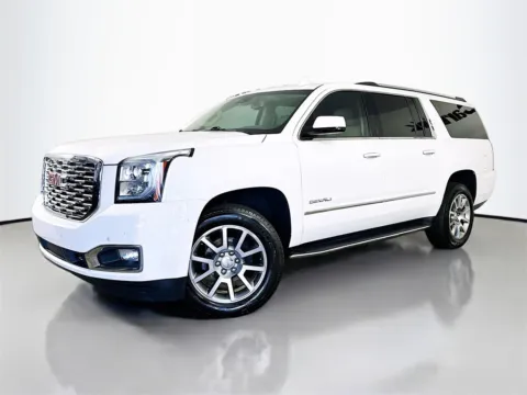 Another view of 2020 GMC Yukon XL Denali for sale in Fort Myers, FL at CarLink Fort Myers