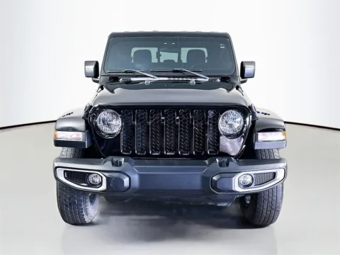 Photos of 2022 Jeep Gladiator Sport for sale in Fort Myers, FL at CarLink Fort Myers