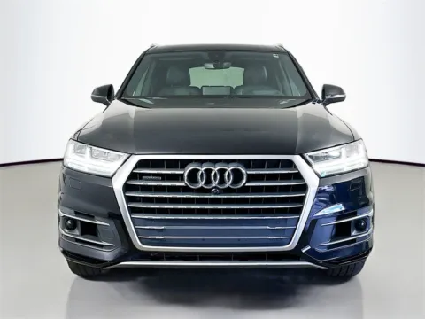 Photos of 2019 Audi Q7 55 Prestige for sale in Fort Myers, FL at CarLink Fort Myers