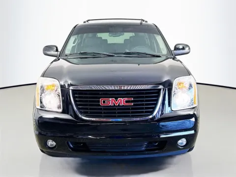 Photos of 2008 GMC Yukon SLT for sale in Fort Myers, FL at CarLink Fort Myers