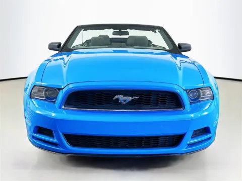 Photos of 2014 Ford Mustang V6 for sale in Fort Myers, FL at CarLink Fort Myers
