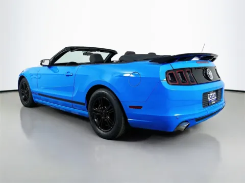 More photos of 2014 Ford Mustang V6 at CarLink Fort Myers, FL