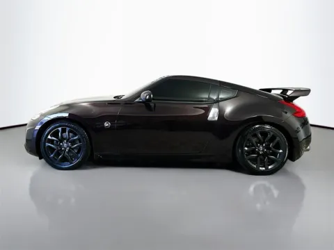 More photos of 2017 Nissan 370Z at CarLink Fort Myers, FL