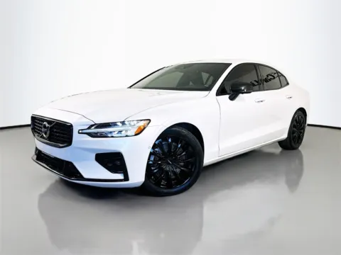 Another view of 2022 Volvo S60 B5 R-Design for sale in Fort Myers, FL at CarLink Fort Myers
