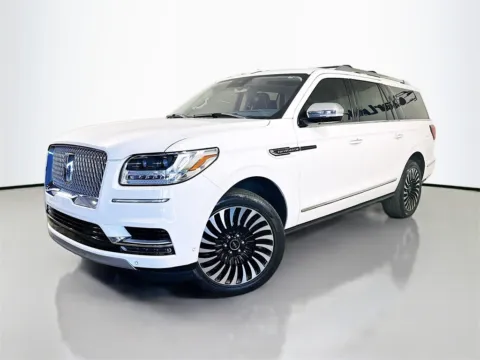 Another view of 2020 Lincoln Navigator L Black Label for sale in Fort Myers, FL at CarLink Fort Myers