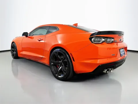 More photos of 2019 Chevrolet Camaro SS at CarLink Fort Myers, FL
