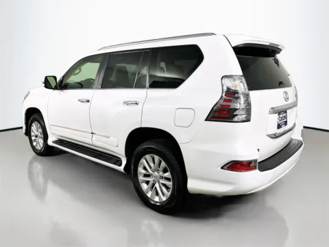 More photos of 2016 Lexus GX 460 at CarLink Fort Myers, FL