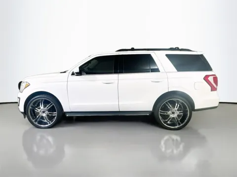 More photos of 2020 Ford Expedition XLT at CarLink Fort Myers, FL