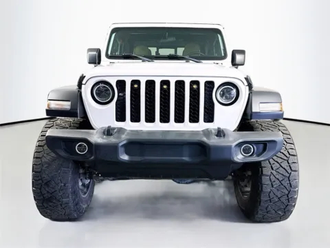 Photos of 2020 Jeep Gladiator Sport for sale in Fort Myers, FL at CarLink Fort Myers
