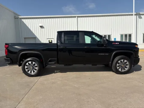 More photos of 2026 Chevrolet Silverado 2500HD Custom at Gregg Young Chevrolet GMC of Columbus, NE