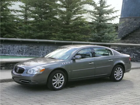 White 2008 Buick Lucerne CXL for sale in Columbus, NE