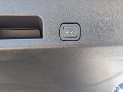 More photos of 2025 Chevrolet Traverse LT at Gregg Young Chevrolet GMC of Columbus, NE