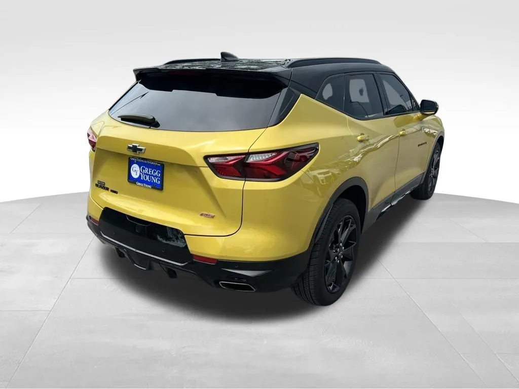 2022 Chevrolet Blazer RS photo 3