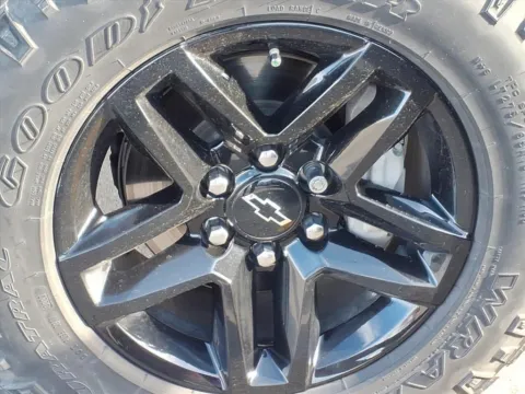 Photos of 2021 Chevrolet Silverado 1500 LT Trail Boss for sale in Columbus, NE at Gregg Young Chevrolet GMC of Columbus