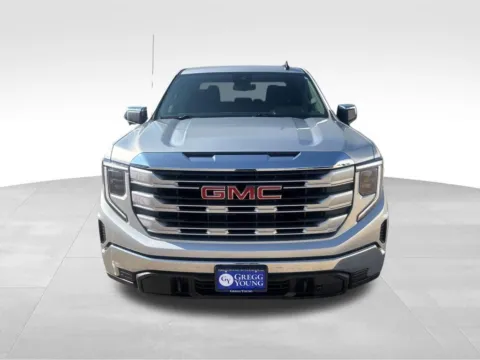 More photos of 2022 GMC Sierra 1500 SLE at Gregg Young Chevrolet GMC of Columbus, NE