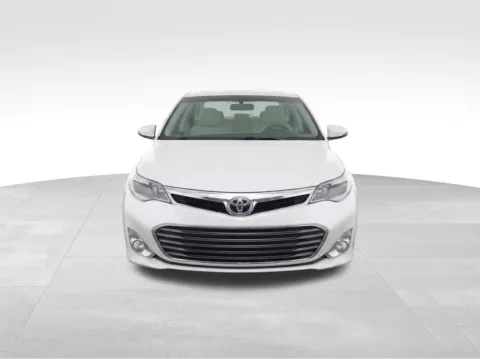 More photos of 2013 Toyota Avalon Hybrid Limited at Gregg Young Chevrolet GMC of Columbus, NE